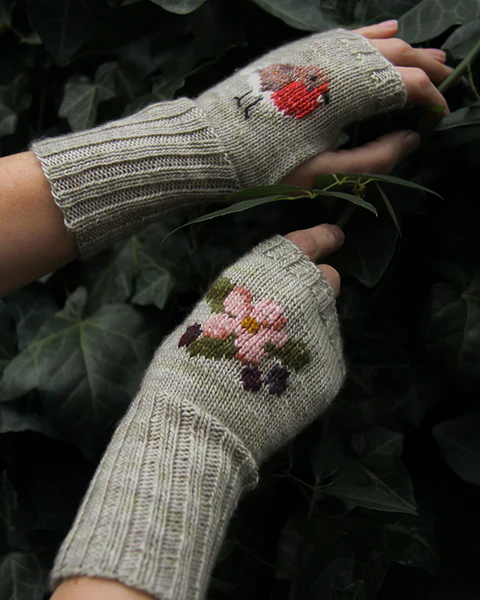 Misselthwaite Mitts Pattern